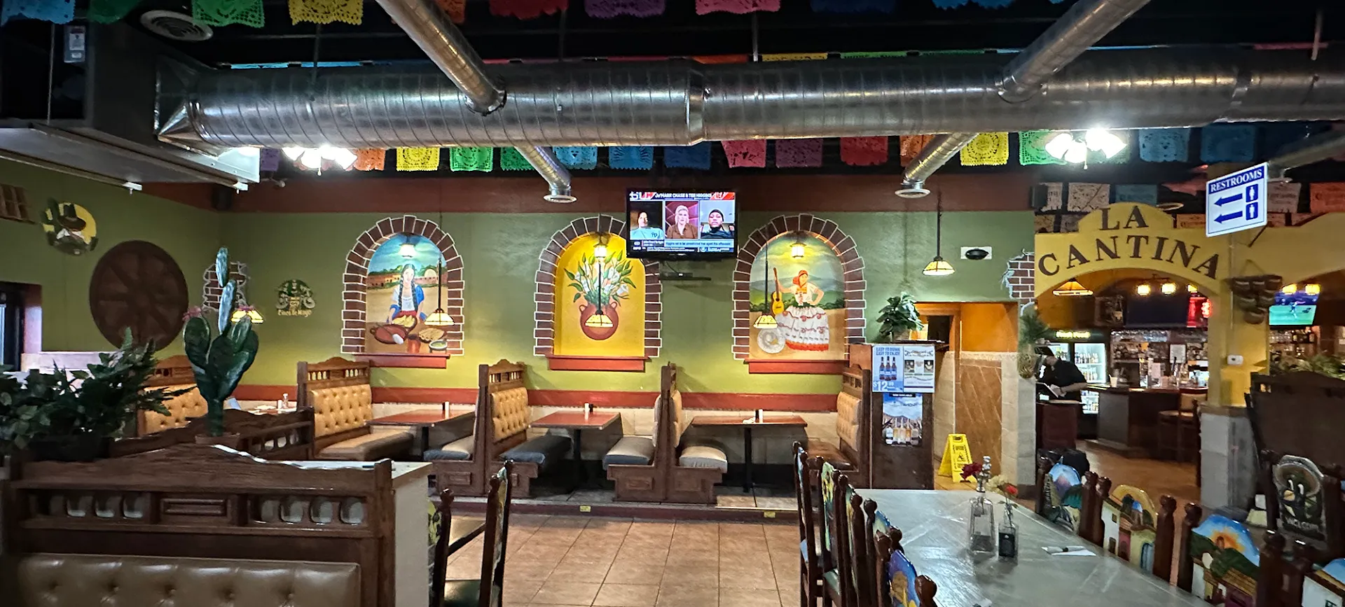 La Parrilla Mexican Grill